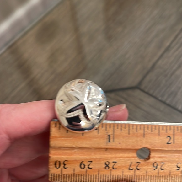 Vintage Sterling Silver Sand Dollar Ring Large Beach Theme Size 7 1/2, Approx. - Picture 5 of 16
